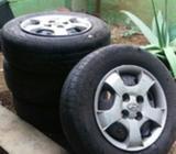 Vendo 4 Llantas Rin 13