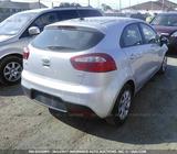 PACE DE SALIDA POLIZA EN MANO NAVARRA KIA RIO 2013 JASBA FULL EXTARS ARRANCA Y CAMINA BOLSAS BUENAS 