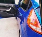 Vendo Ford Fiesta Hatchback