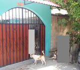 SE VENDE CASA COL.CAROLINAS, SOYAPANGO. $33,000 NEG
