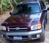 Vendo Nissan Pathfinder 2001 de agencia 4x4 standar, en excelente estado