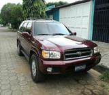 Nissan Pathfinder 2001