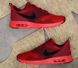 Nike Air Max Tavas Red