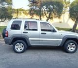 Vendo Jeep Cherokee Sport