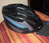 Casco para bicicleta marca Athletic talla L con luz