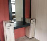 ESTACIÓN DE TRABAJO SALA DE BELLEZA / SOMOS FABRICANTES