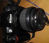 Camara NKON D70